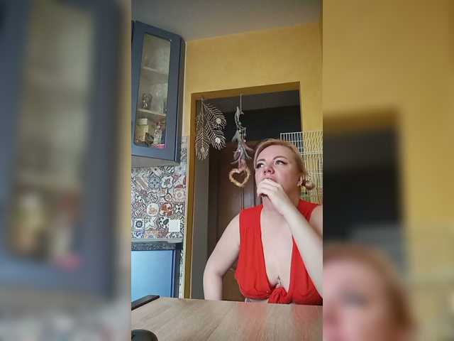 Oksana494 live cam on BongaCams
