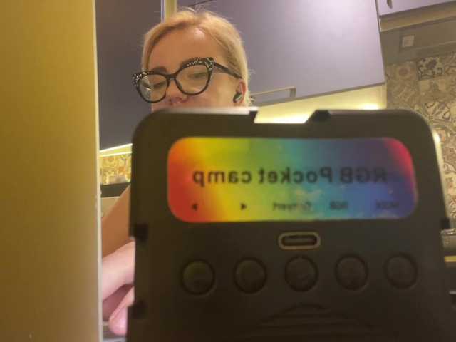 Oksana494 live cam on BongaCams