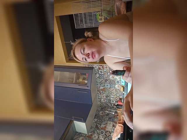 Oksana494 — live couple cam