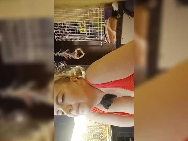 Oksana494 live cam on BongaCams