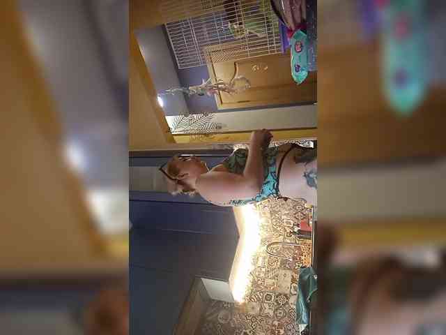Oksana494 webcam