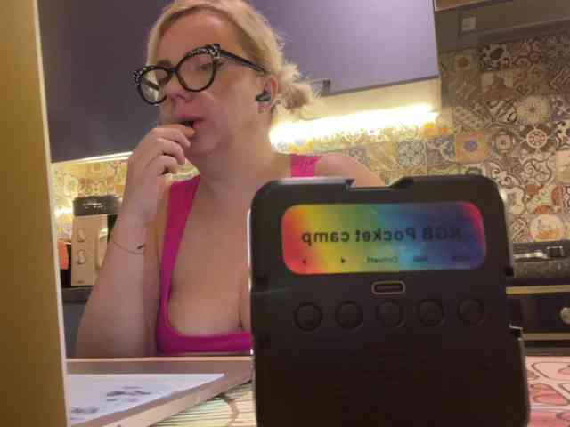 Oksana494 Live Webcam on BongaCams