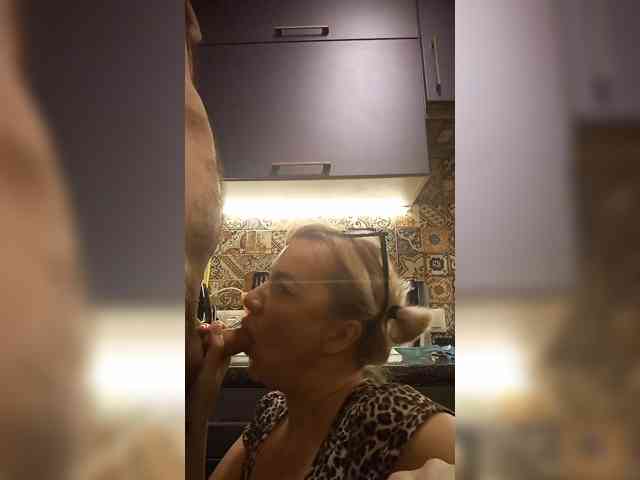 Oksana494 webcam