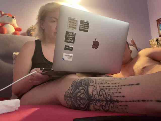 Oksana494 webcam