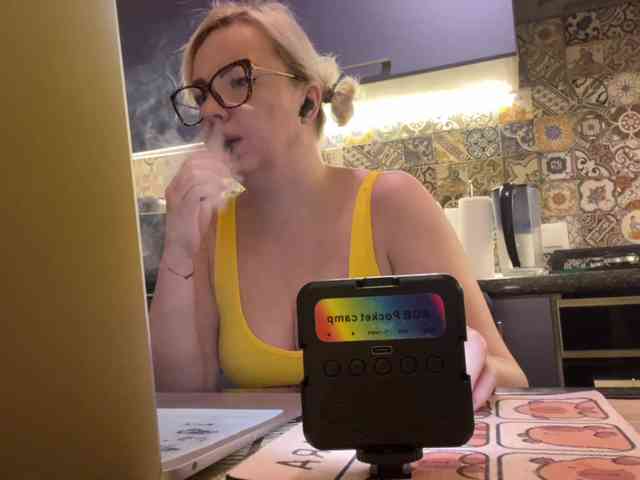 Oksana494 webcam