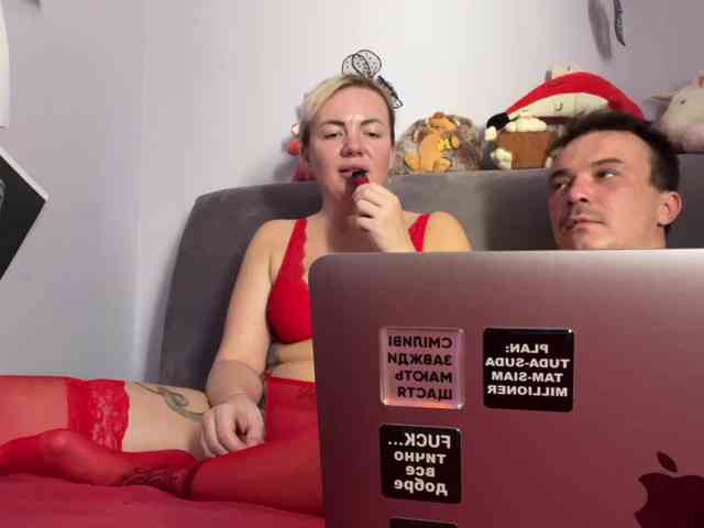 Oksana494's cam show statistics and live stream