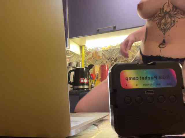 Oksana494 webcam
