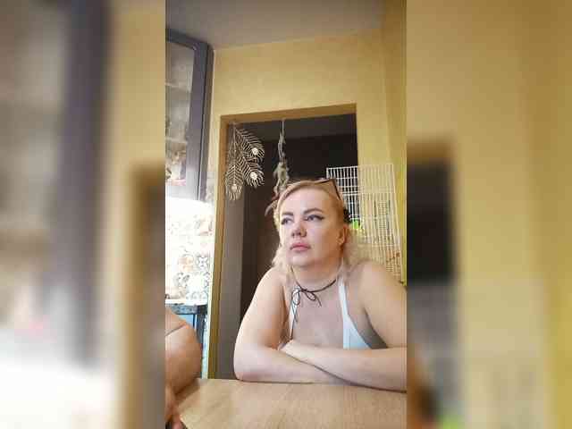 Oksana494 webcam
