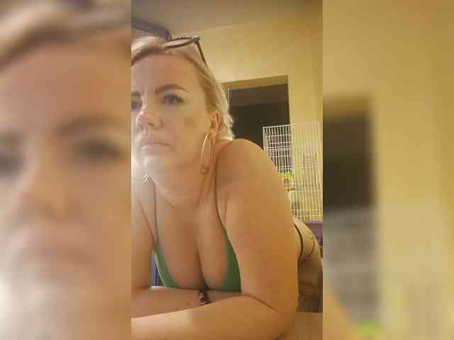 Oksana494 webcam