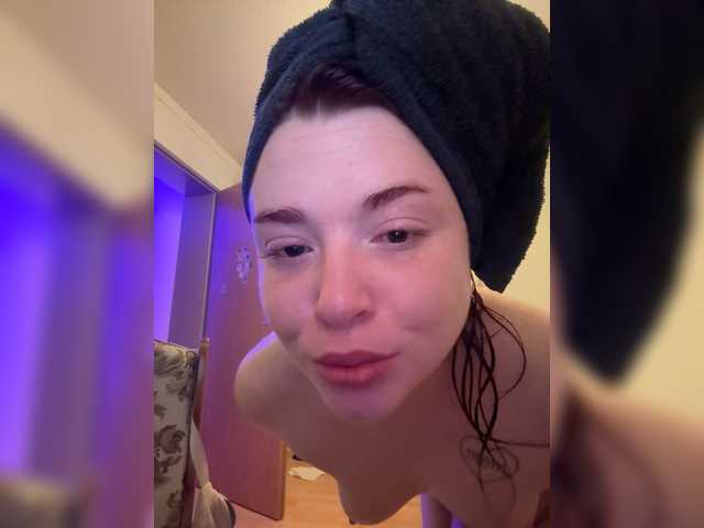 Littleslave1 live cam on BongaCams