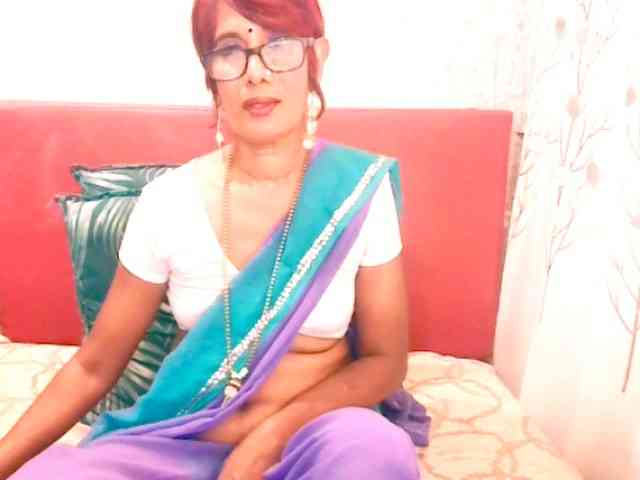 IndianpreetiXXX webcam