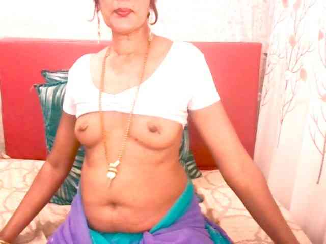 IndianpreetiXXX webcam