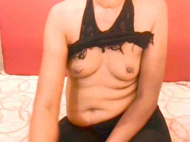 IndianpreetiXXX webcam