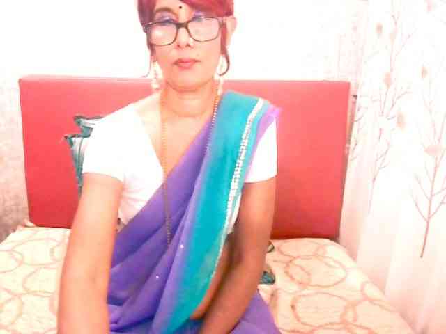 IndianpreetiXXX webcam