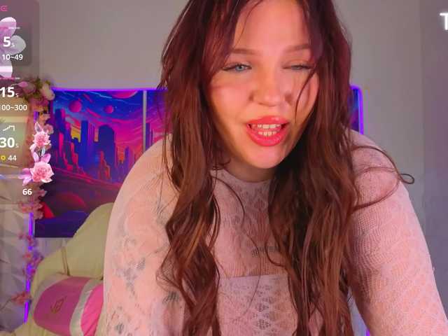 Sqwrtgg — live female cam