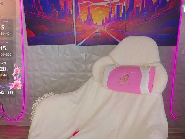 Sqwrtgg live webcam show