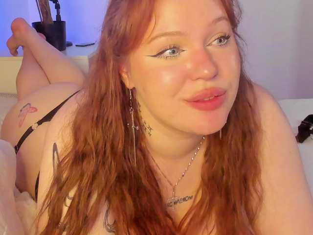 Monna-Krrrista live cam