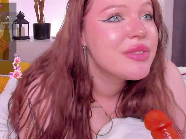 Monna-Krrrista's BongaCams show and profile