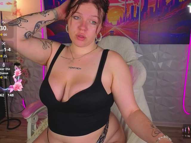 Sqwrtgg live webcam show