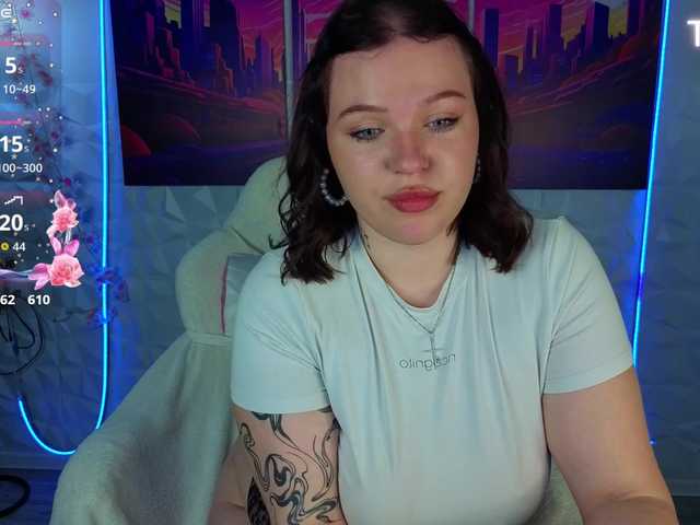 Sqwrtgg live webcam show