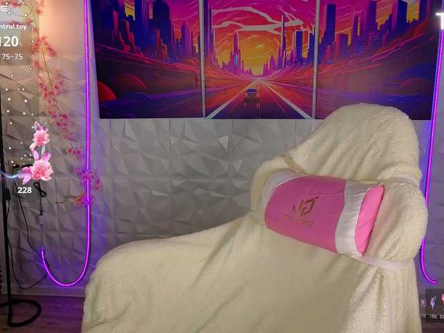 Monna-Krrrista live webcam show