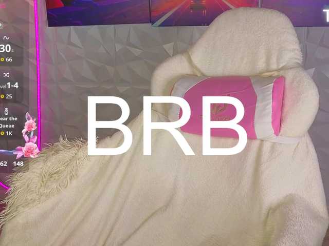 Sqwrtgg live webcam show