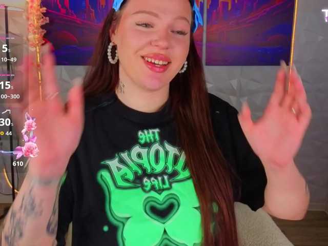 Monna-Krrrista, live now on BongaCams