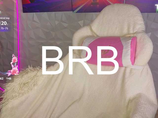 Sqwrtgg live webcam show