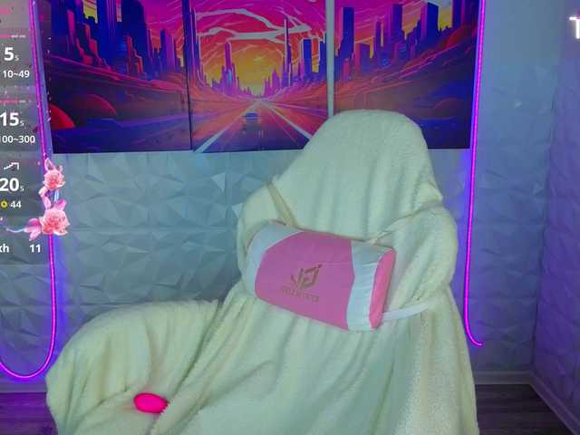 Monna-Krrrista live cam