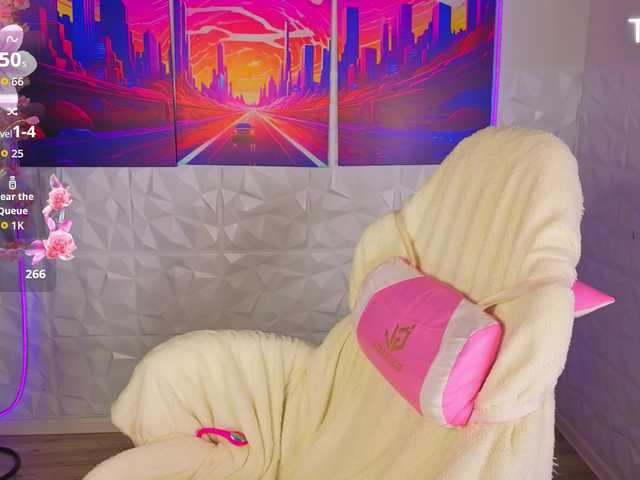 Monna-Krrrista live cam on BongaCams