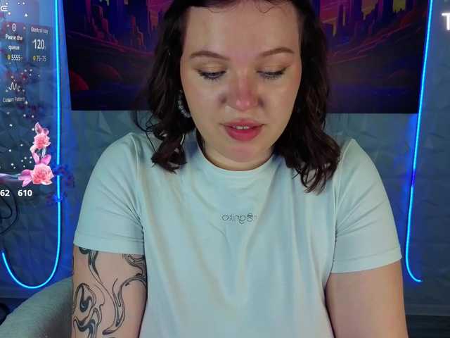 Sqwrtgg live webcam show