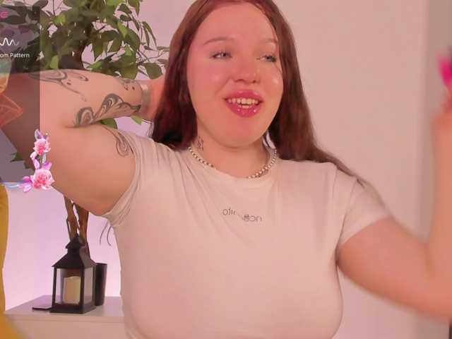 Monna-Krrrista's BongaCams show and profile