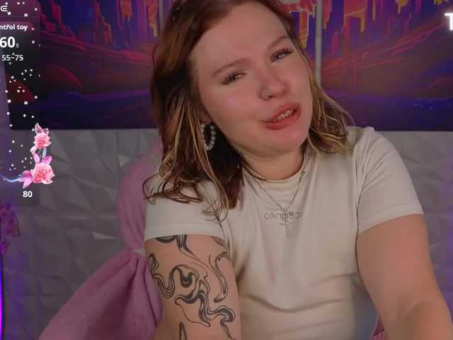 Monna-Krrrista live cam on UnifiedCams