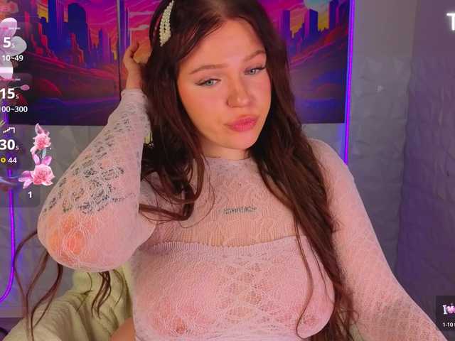 Sqwrtgg — live female cam
