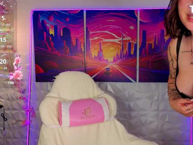 Monna-Krrrista live webcam show