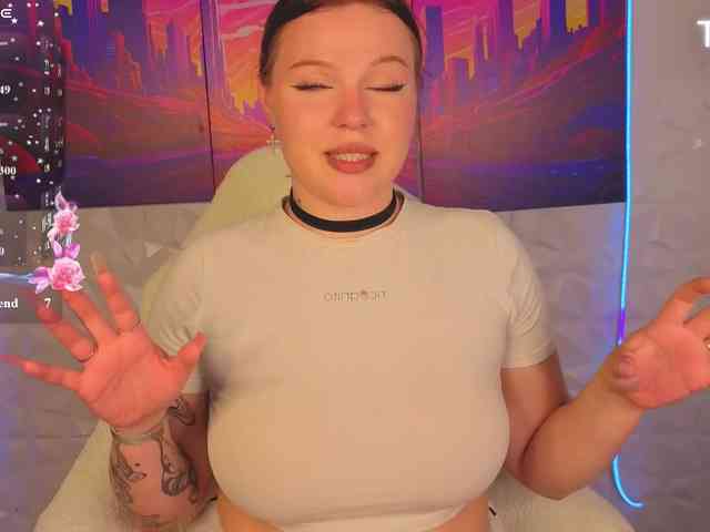 Sqwrtgg webcam
