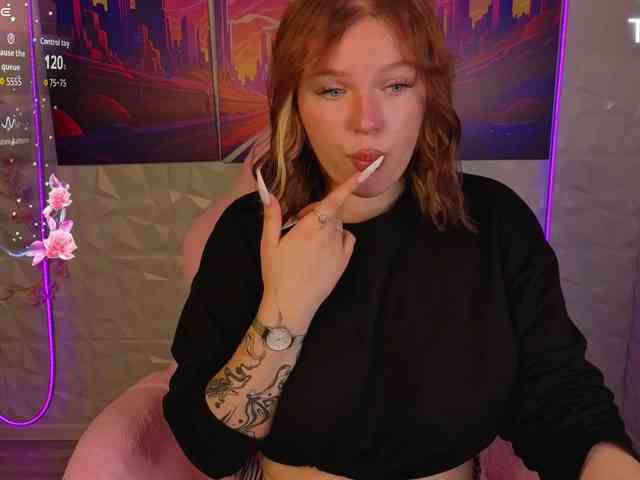 Sqwrtgg webcam