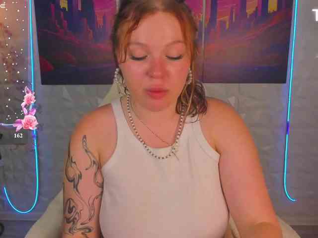 Sqwrtgg webcam