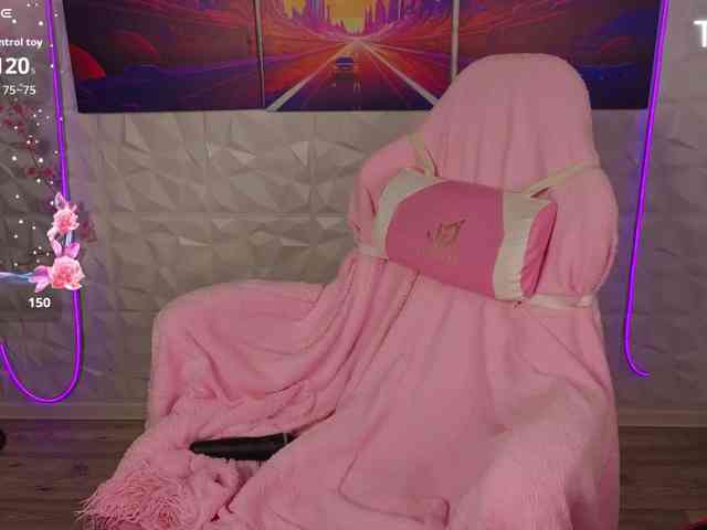 Sqwrtgg webcam