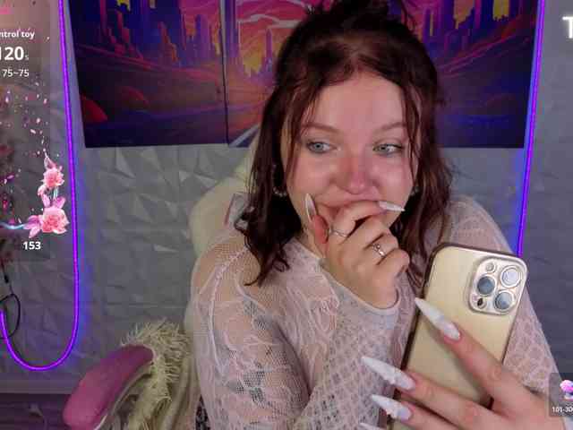 Sqwrtgg webcam