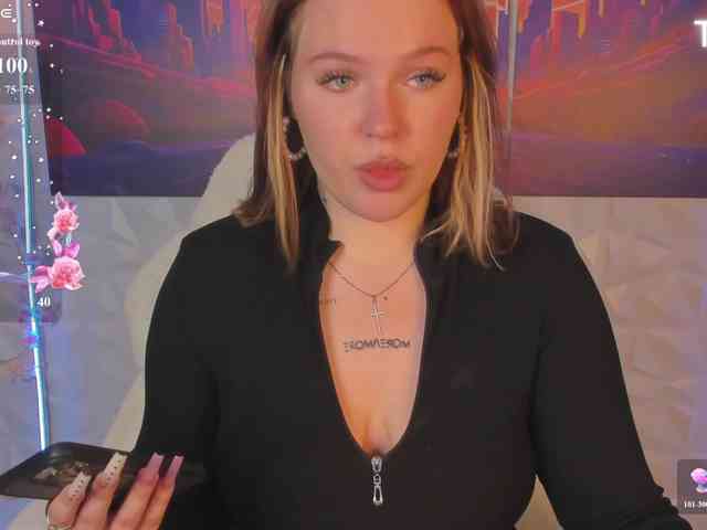 Sqwrtgg webcam