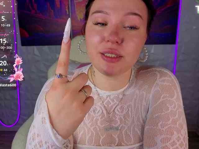 Sqwrtgg webcam