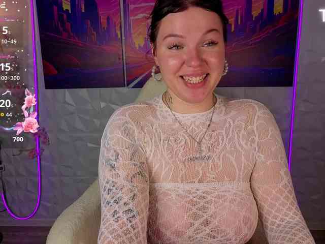 Sqwrtgg webcam