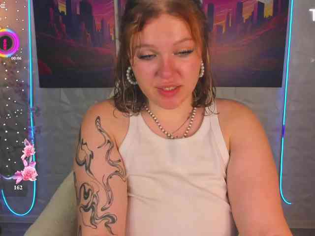 Sqwrtgg webcam