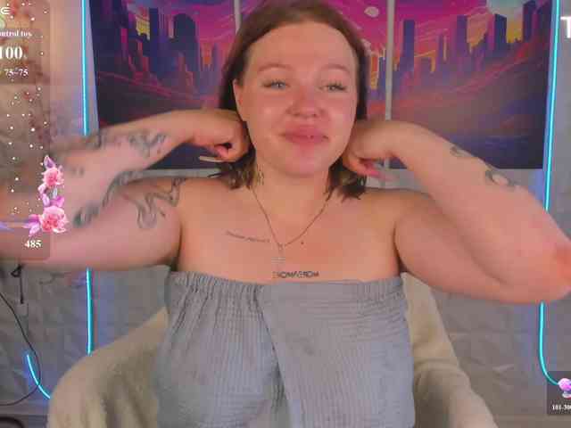 Sqwrtgg webcam