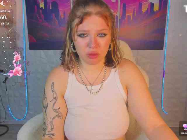 Sqwrtgg webcam