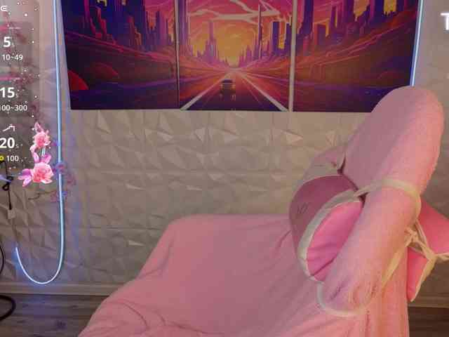 Sqwrtgg webcam