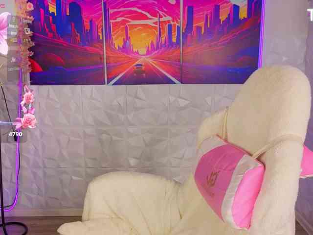 Sqwrtgg webcam