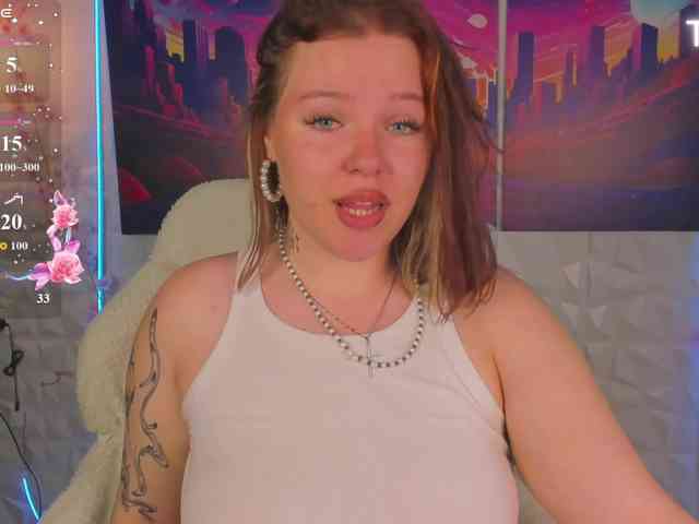 Sqwrtgg webcam
