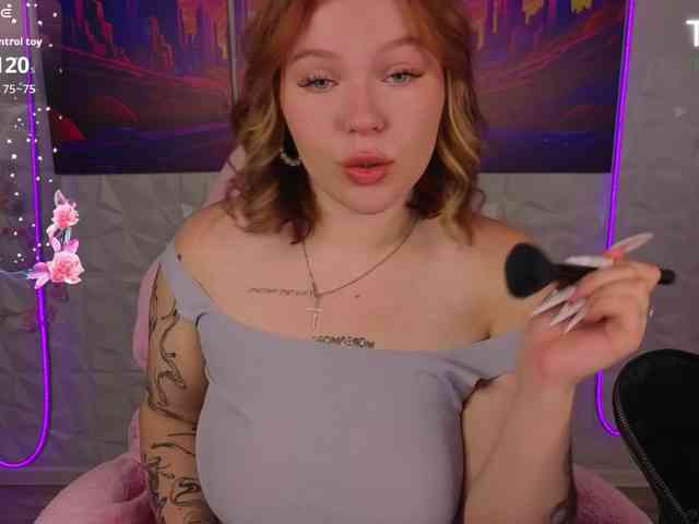 Sqwrtgg webcam